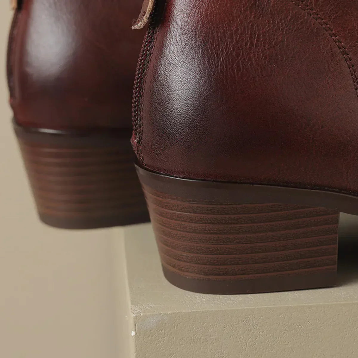 Jacinthe™ | Bottines maison loré en cuir à talon bas